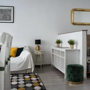  Apartment Dohany Street Delight
